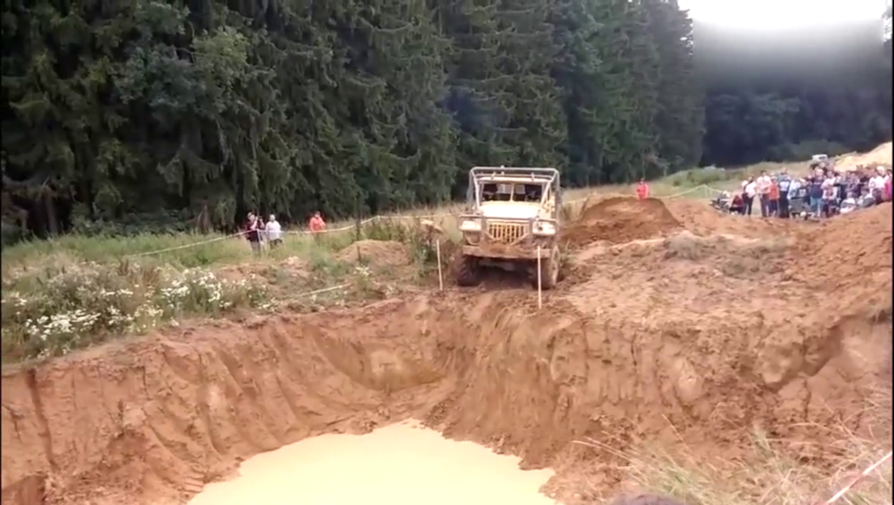 性能秒杀任何越野车的太拖拉越野卡车