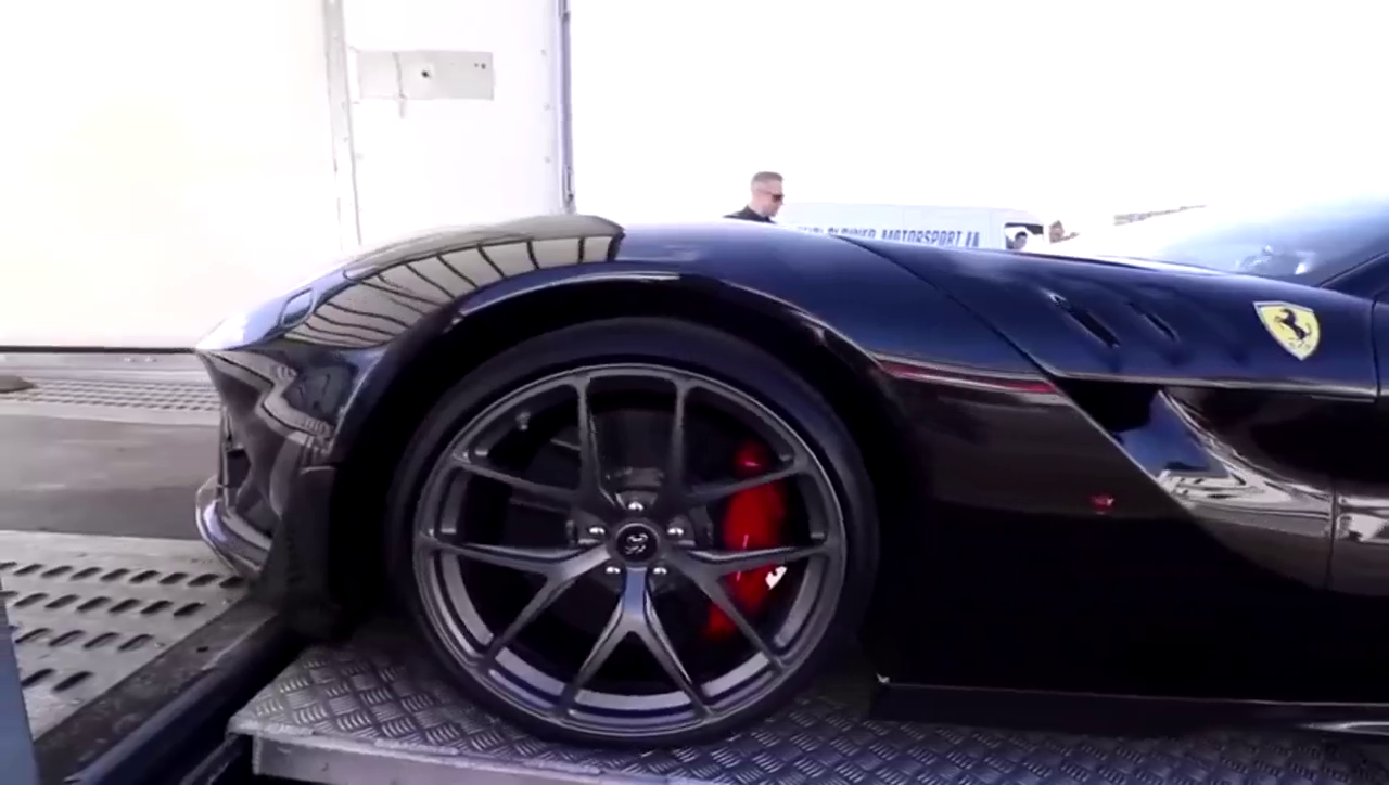 打开车门那一刻 才知道什么叫做顶级跑车