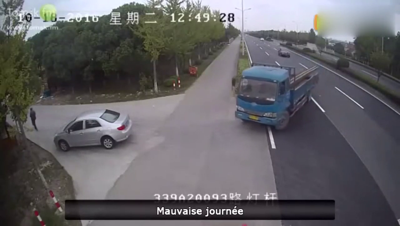 司机以为自己开的是跑车，算错了