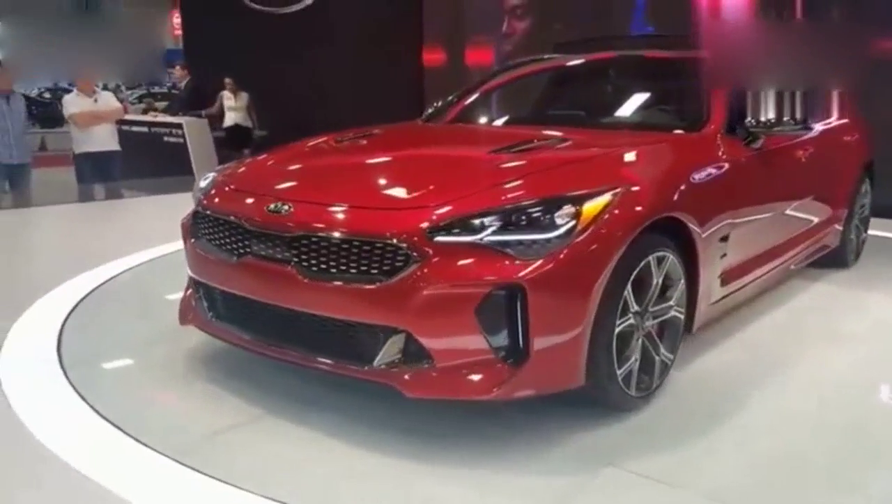 颜值赛超跑，车展实拍起亚Stinger毒刺_1