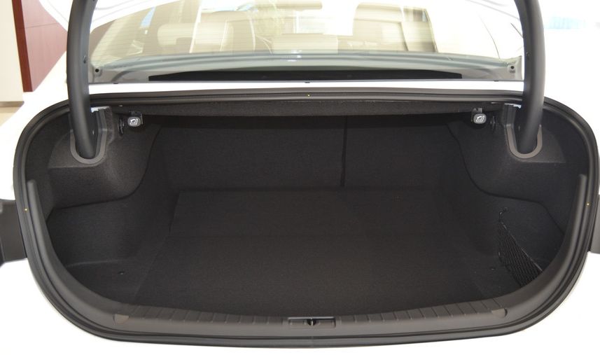 “10-15万中型三厢车“最全资讯一网打尽，有我就够了