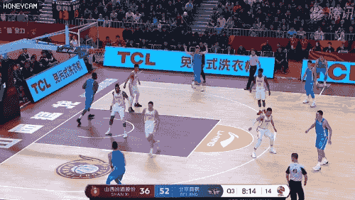 18中12轰32+6+6！林书豪梦回巅峰，无解投篮造惨案，这才叫外援