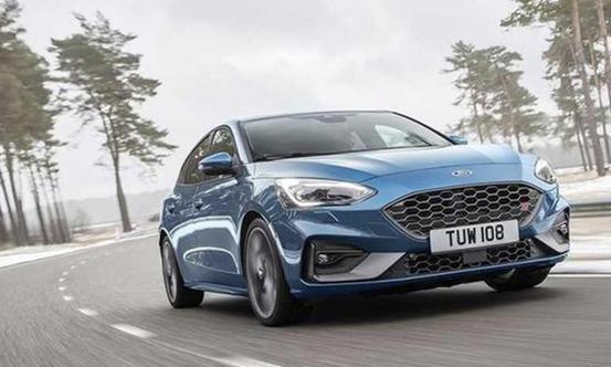 堪称性能小钢炮，全新福克斯ST六秒破百