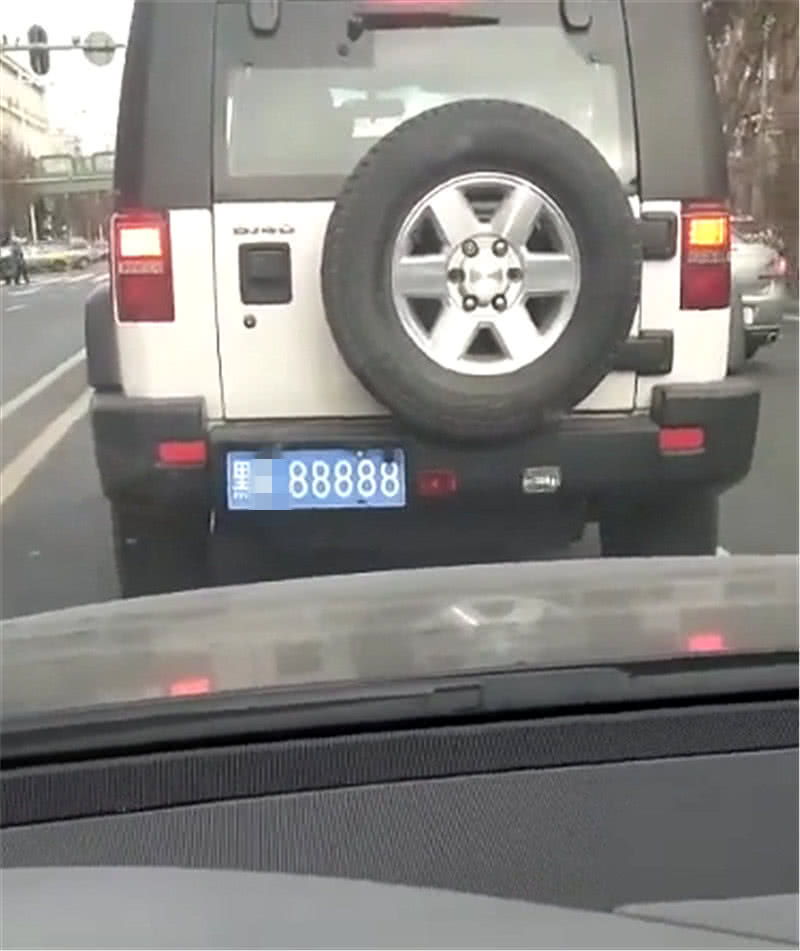 哈尔滨最牛豹子车牌,曾是一把手乔四的专属,