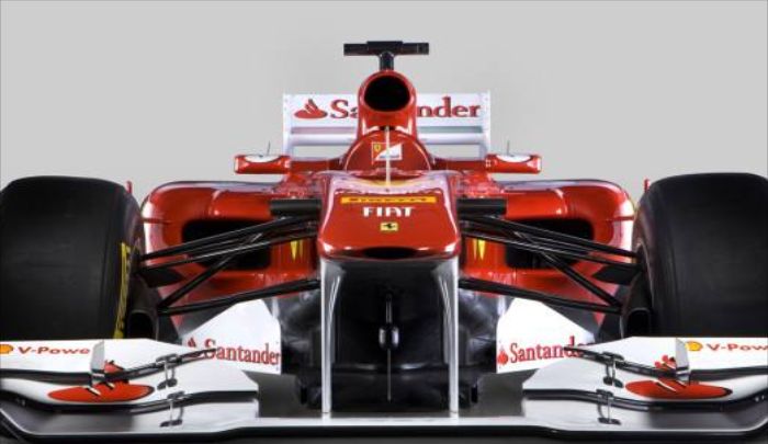 法拉利赛车：十分帅气，赛车受现代人追崇，彰显美感