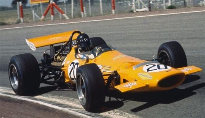 阿尔法罗密欧赛车，见过这款，设计风格独具特色，魅力无穷