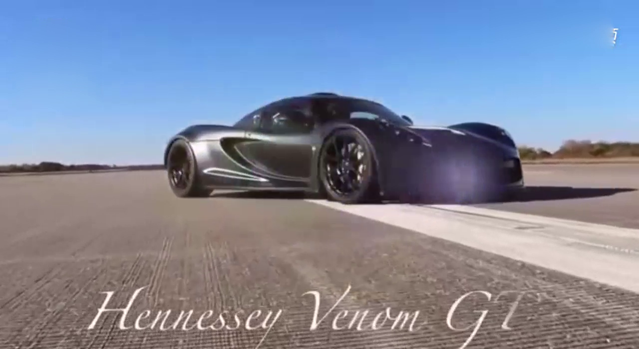 世界上最快的3辆超级跑车加速时刻，看着爆表的时刻心在颤抖