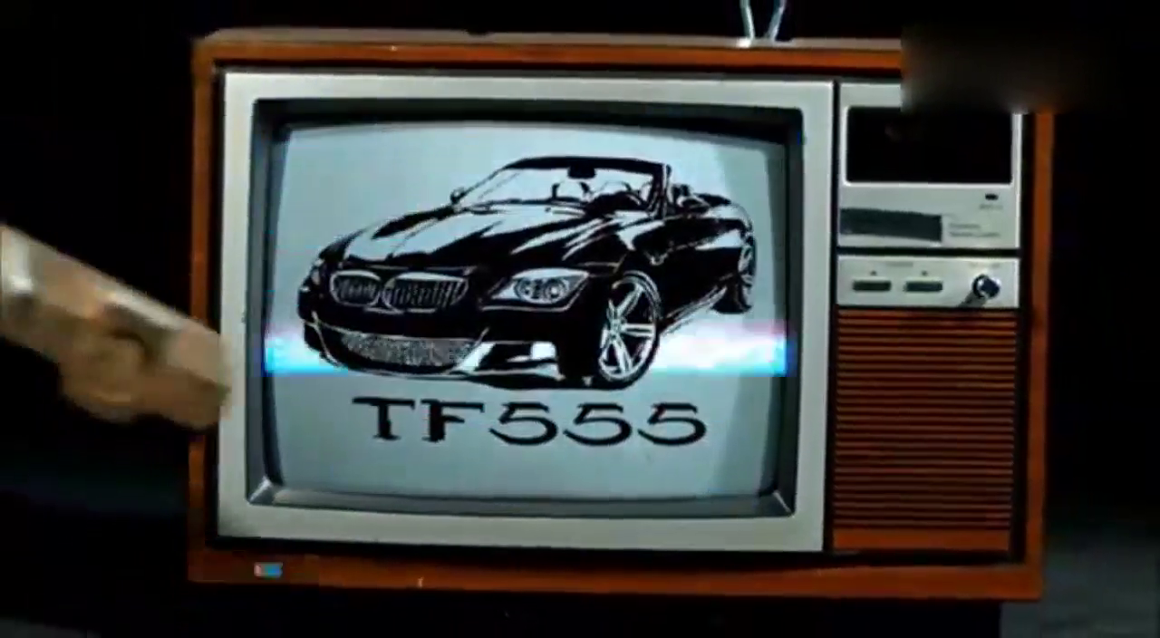 兰博基尼跑车对决F-16战斗机