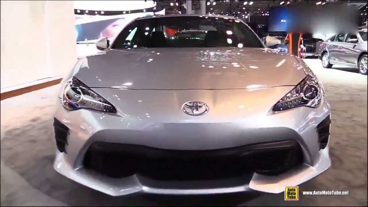 新款丰田86跑车，再也没人拿这车运豆腐了