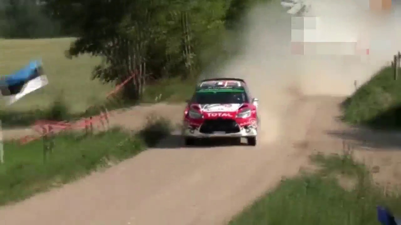 WRC汽车拉力赛! 遇坡就起飞, 遇弯儿就漂移