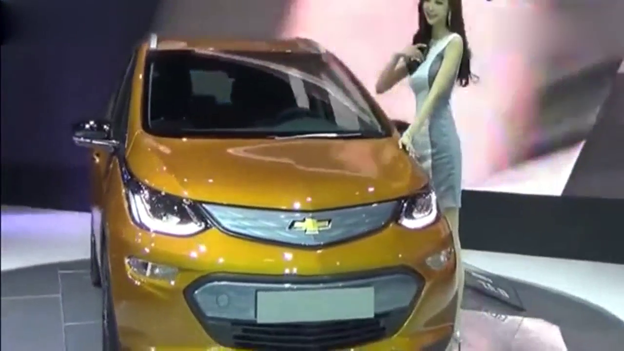 来看车展 竟然看到一个比杨颖还好看的小姐姐！