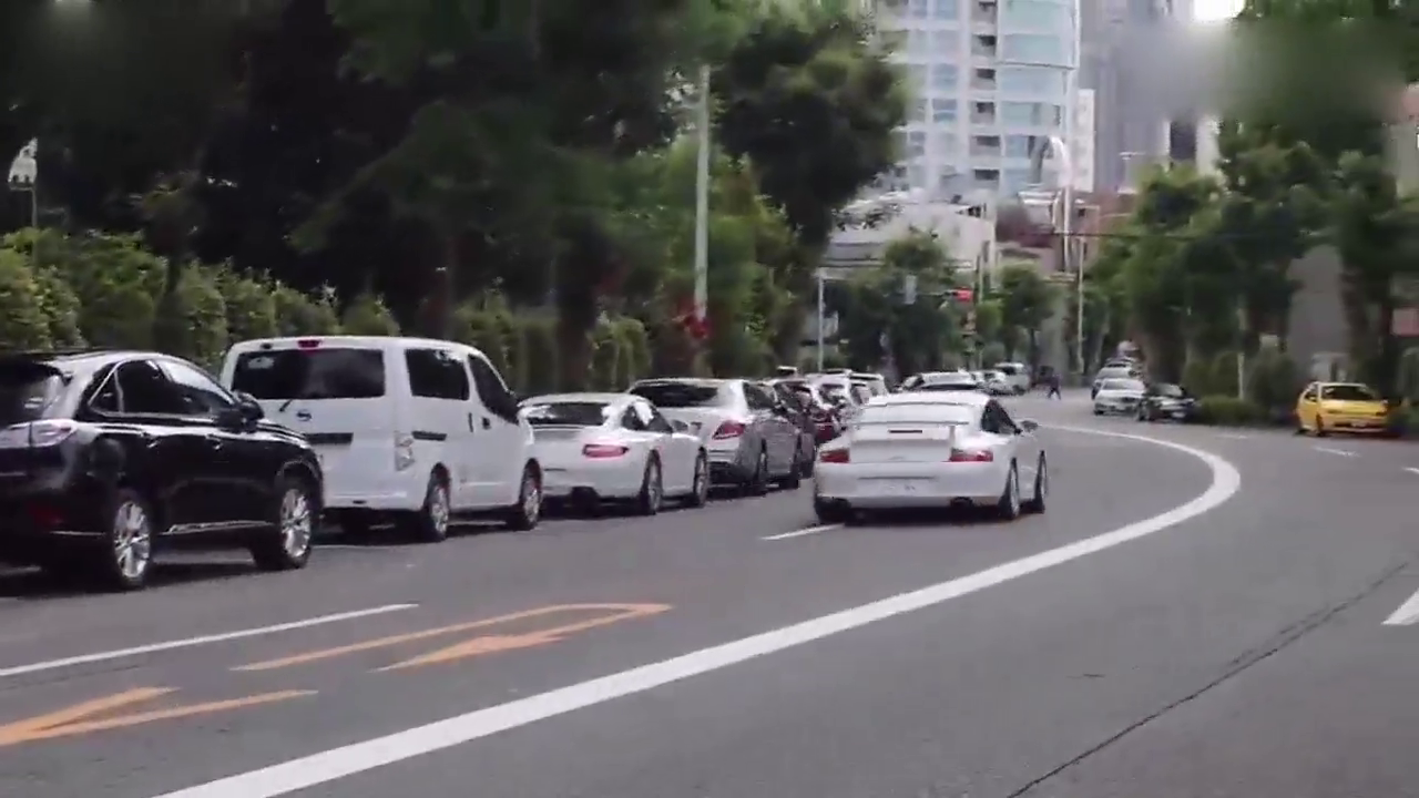 东京街头跑车车队 大爱R34 声浪太爆LFA