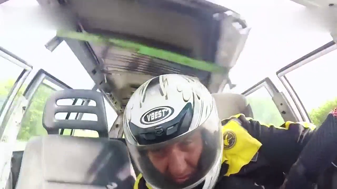 俄罗斯是怎么改装敞篷车的？看完终于知道战斗民族不是白叫的！