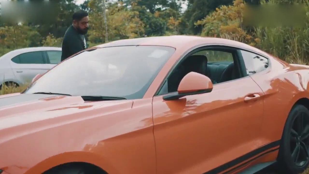 爆改思域950匹马力挑战野马，看来野马真的不是跑车！