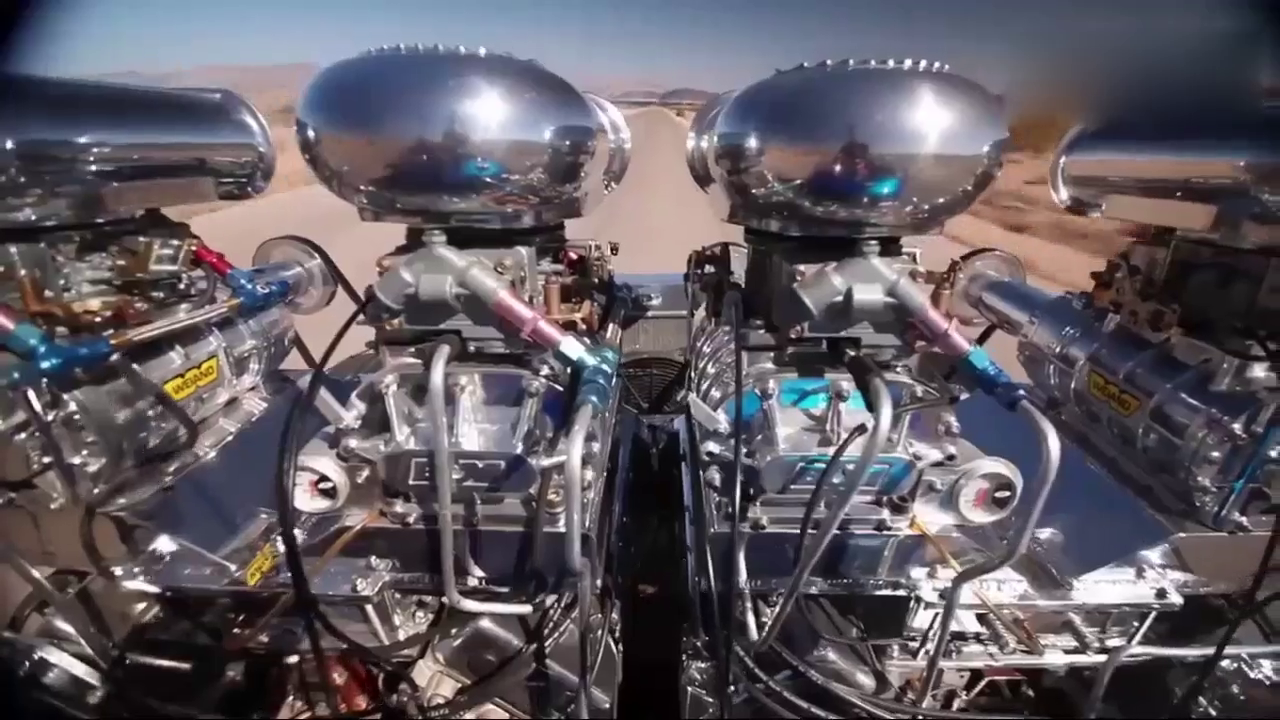 超级霸气的改装车，四台引擎，和跑车比漂移，你更看好谁？