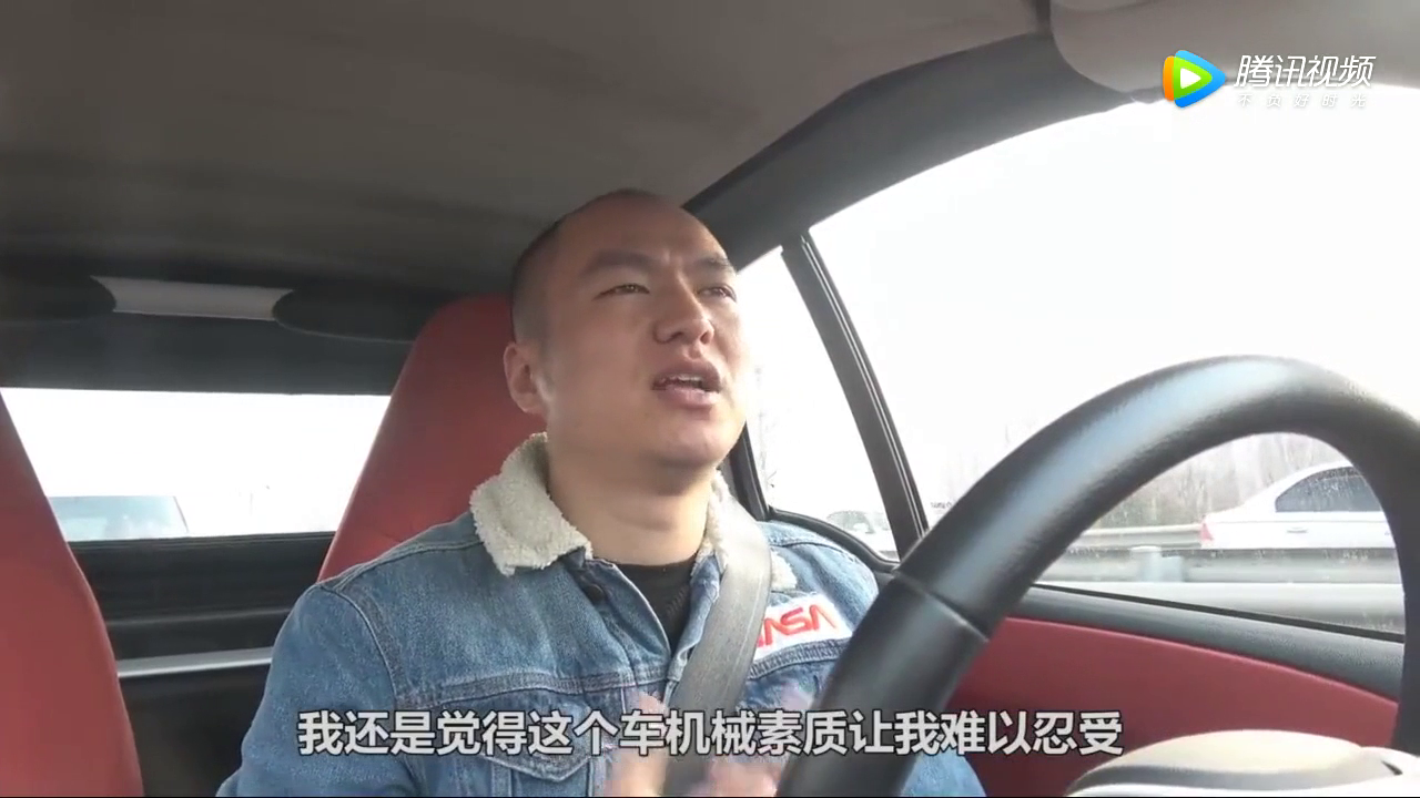 5万块钱的奔驰敞篷车，女司机看了都说垃圾！