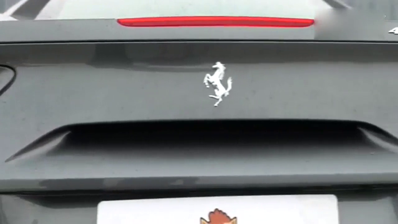 拥有战斗气息的法拉利跑车！