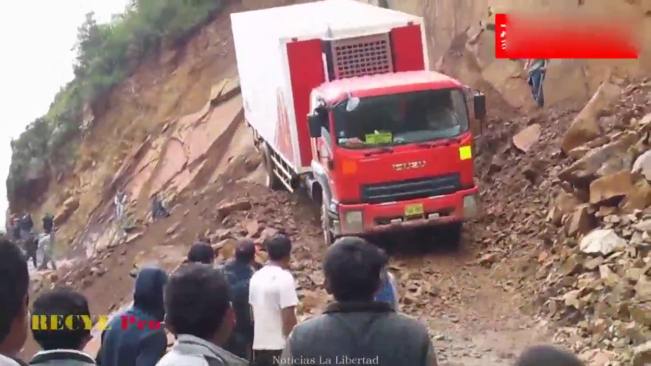 令人惊奇的卡车驾驶技能老司机，在极端道路上的操作技能！