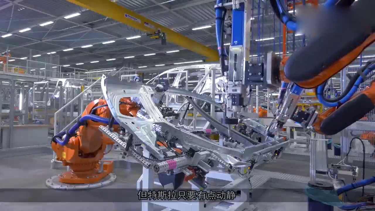 特斯拉卡车让司机睡觉开 只要10万 巡航800公里 比赛车还快