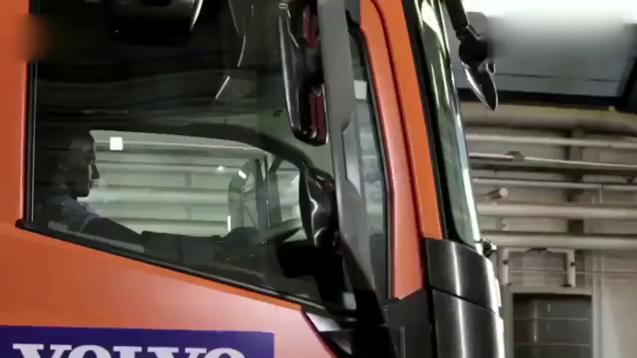 碰撞测试：残暴的沃尔沃卡车测试, 太恐怖了