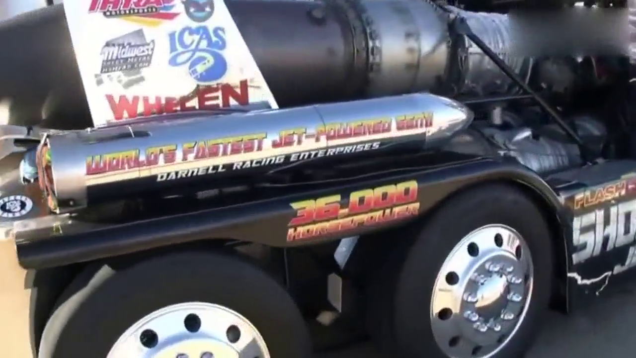 卡车也疯狂！三个喷气式战斗机引擎了解下，配上降落伞才能刹车