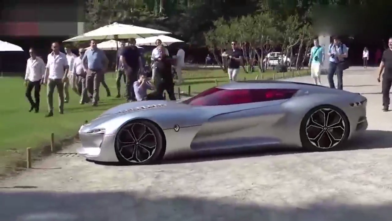 价值9000万的超级跑车，车主下车那一刻才知道有多么霸气！