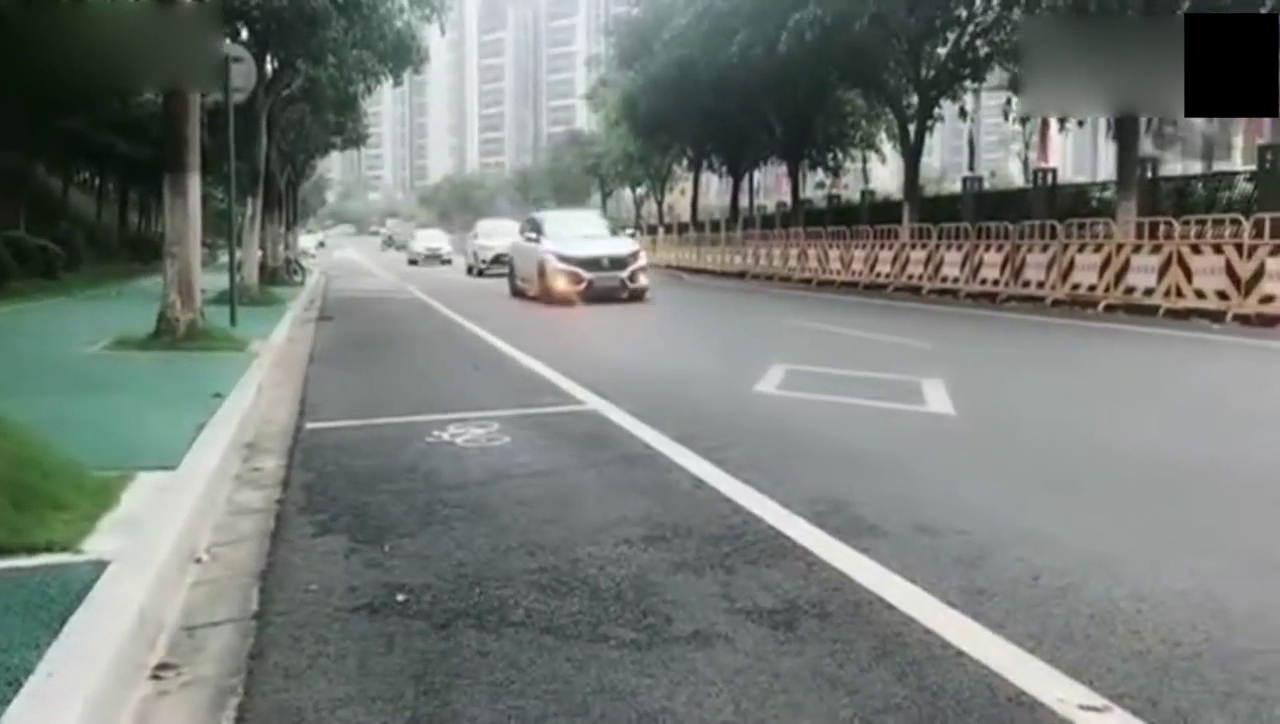 本田思域改装车，改装的非常有运动感啊！