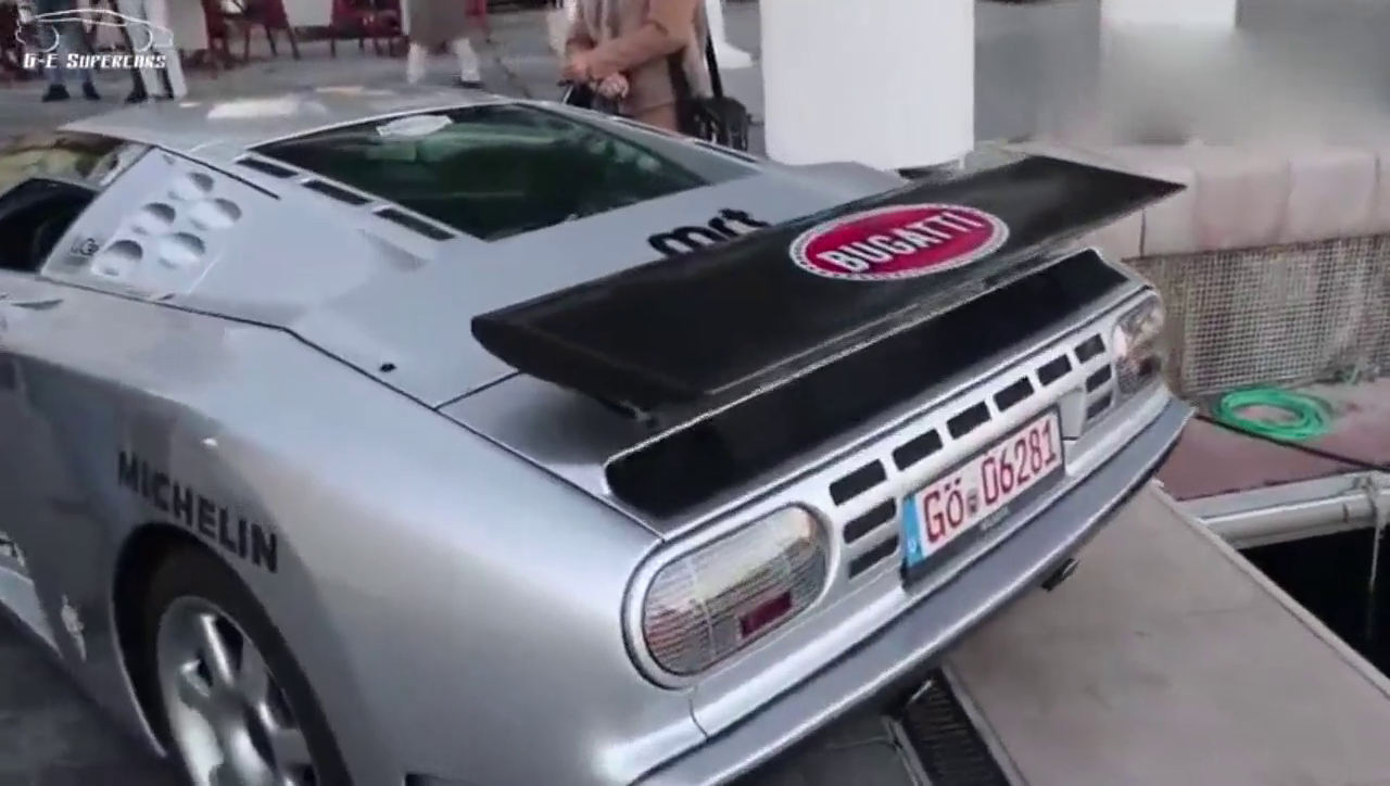 有钱也买不到的超级跑车，绝版的布加迪EB110 SS！