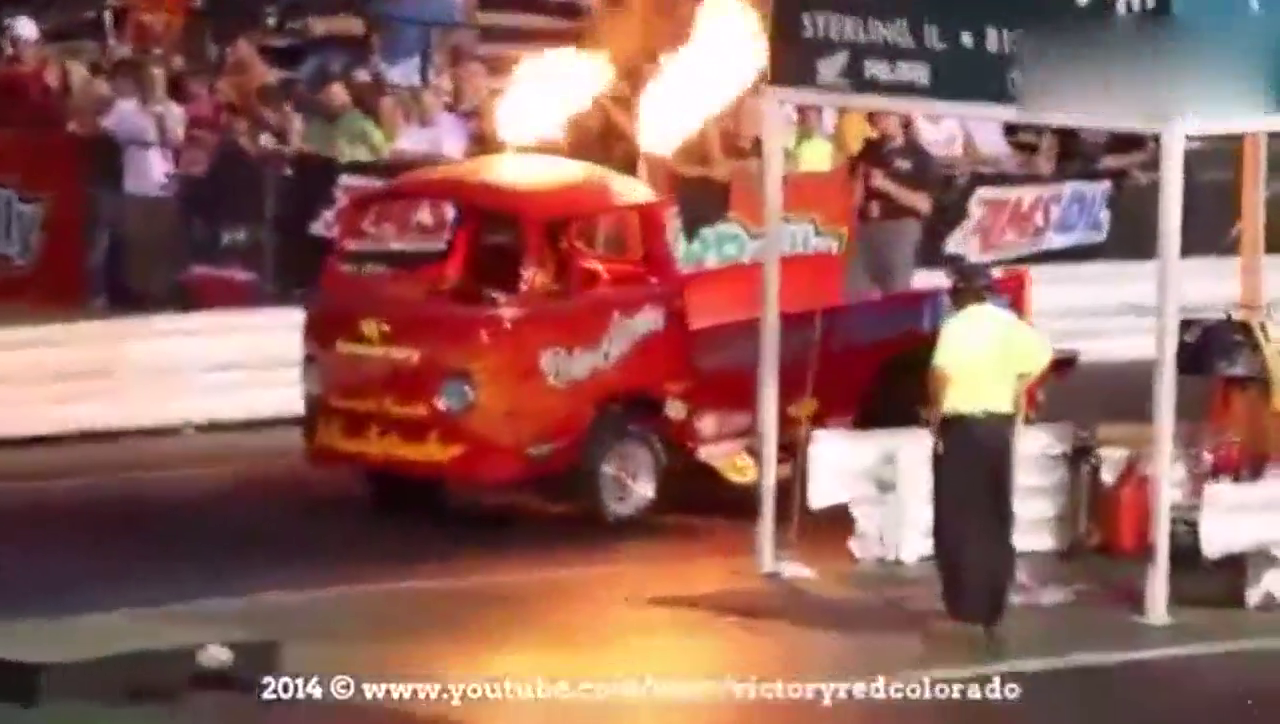 狂的一塌糊涂 爆改小卡车翘头狂飙