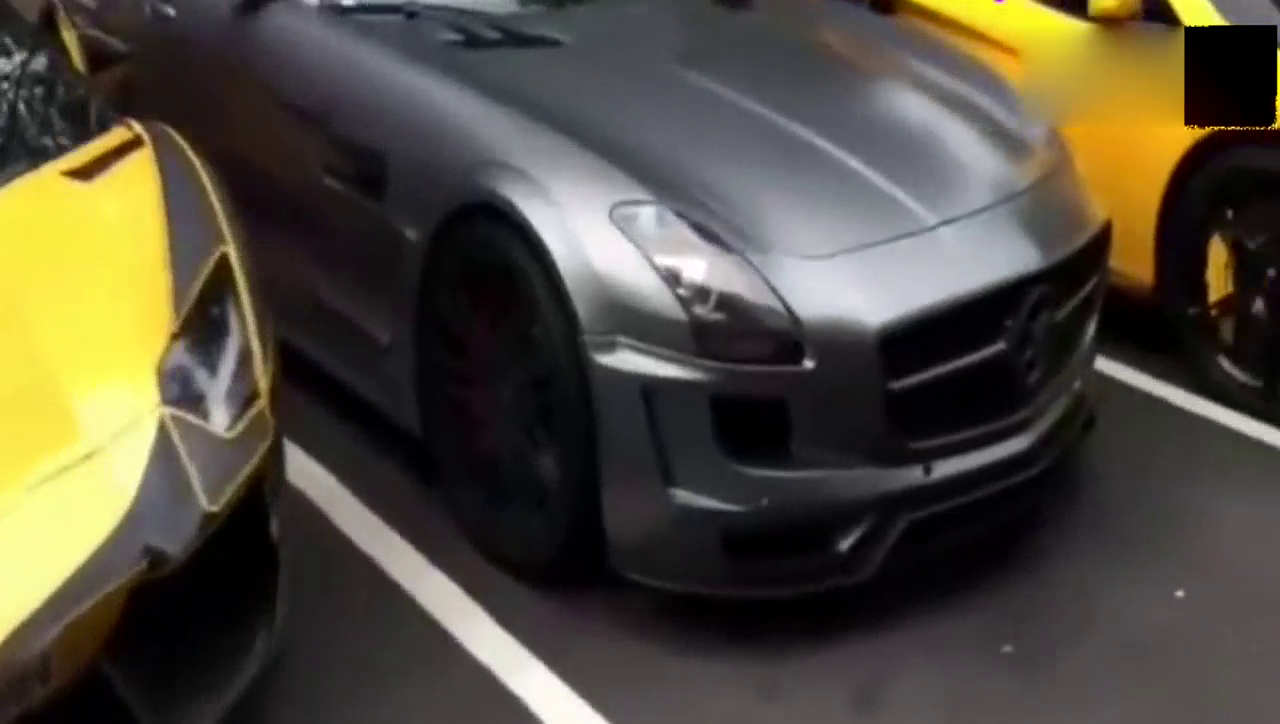 一整排跑车随便用，王思聪：最后一辆竟是国产？