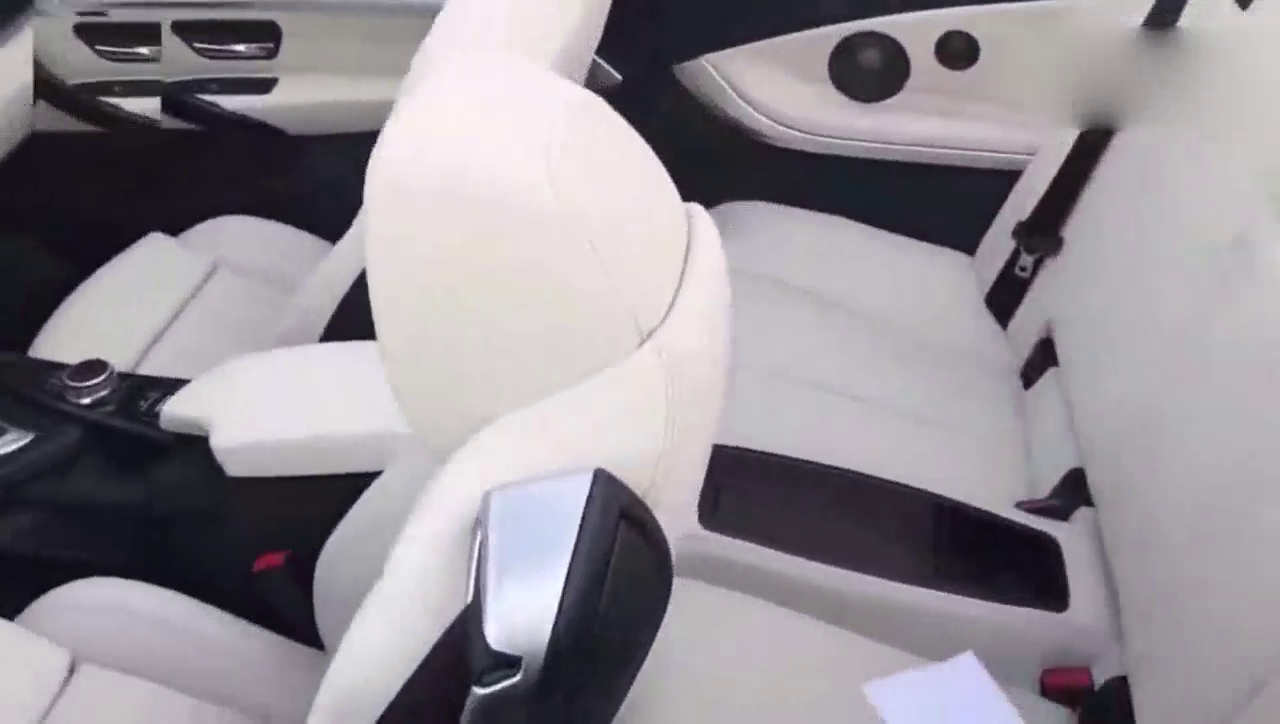 价值60万的宝马敞篷车，变形那一刻才知道钱花的有多值！