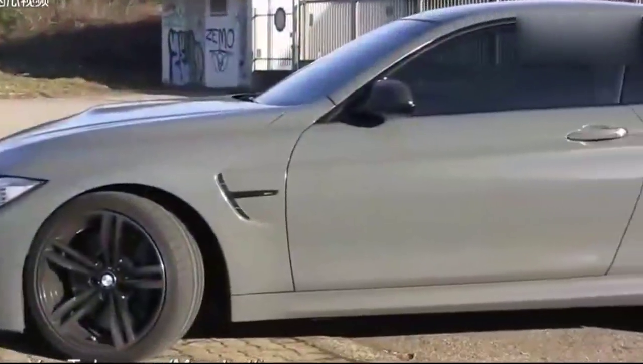 土豪试驾宝马跑车，按下钥匙那一刻立马就决定下订单了！