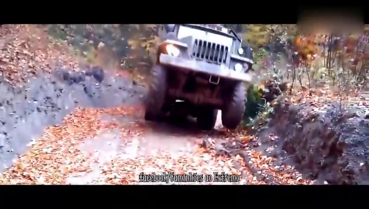 卡车失误合集 超载大卡车事故合集