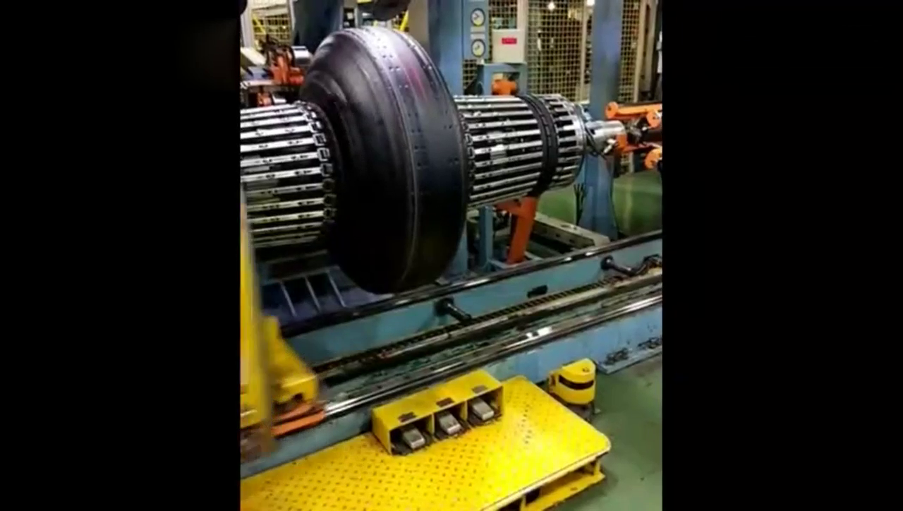 卡车轮胎原来是这样制造出来的，太神奇了