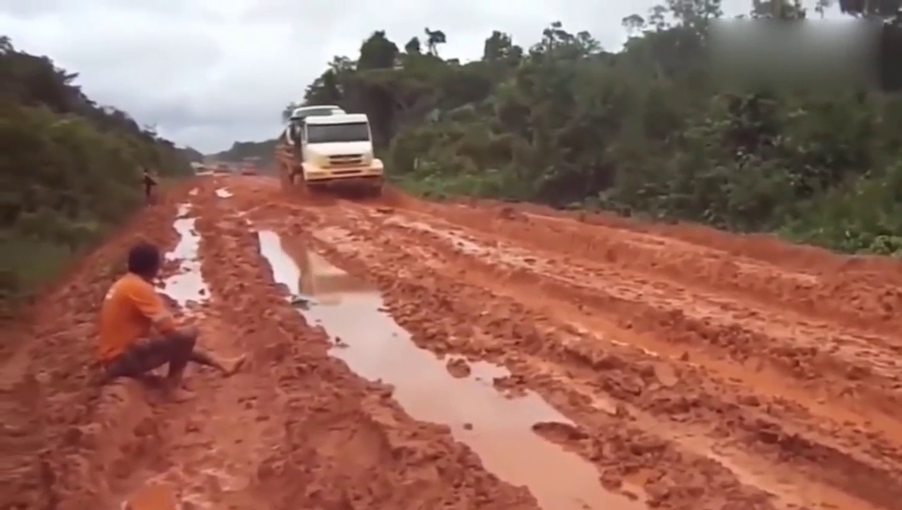 令人惊叹的卡车驾驶