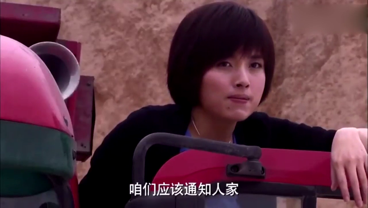 农村媳妇被老总刁难，丈夫一个电话找来几十辆卡车，看得老总都懵