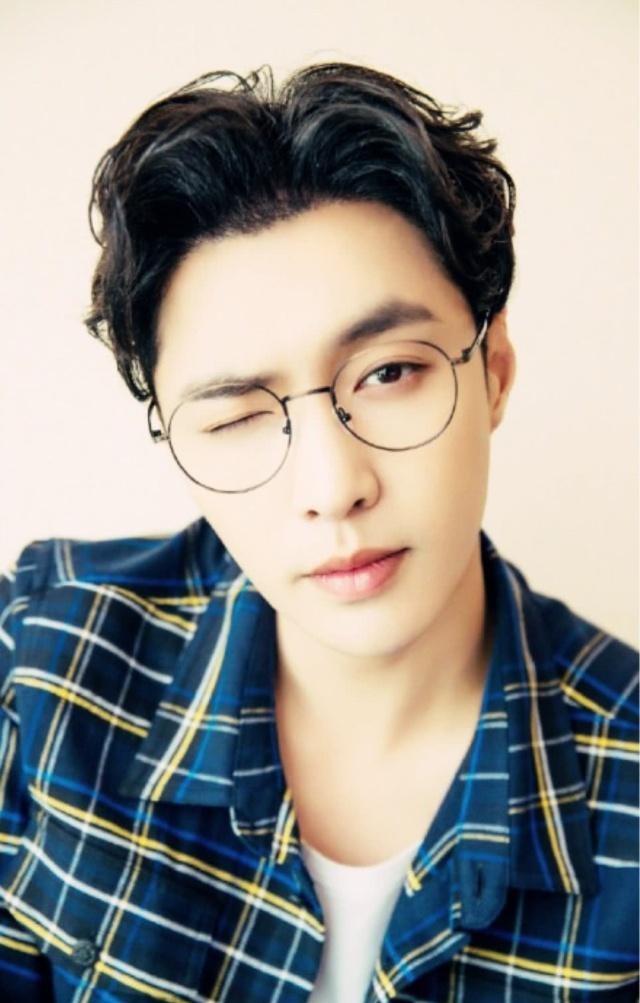 大张伟粉丝喊黑幕,张艺兴被闭麦,《即刻电音