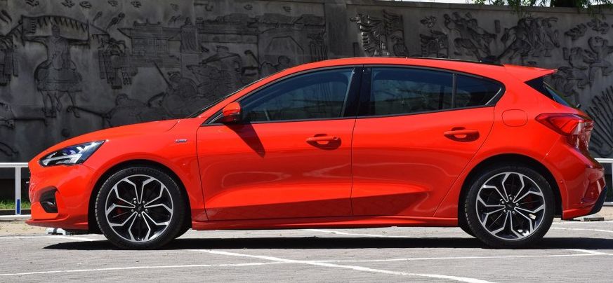 福特福克斯2019款,参观一下它的美,看起来就是