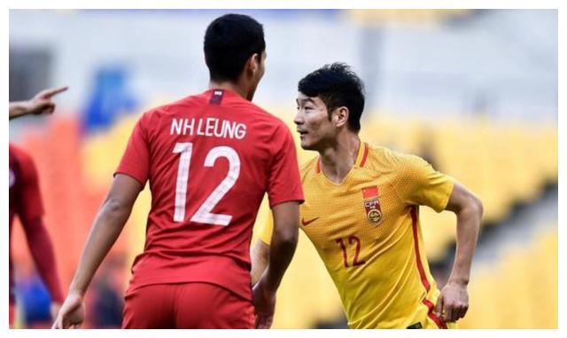 终于赢了！中国男足2-0中国香港获东亚杯首胜 避免创历史最差战绩