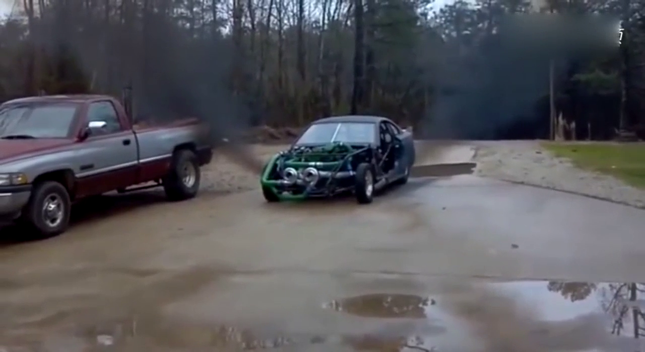 改装车改出新花样，赛道上的牛魔王