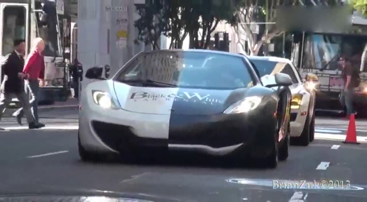 晃瞎眼！街拍清一色超级跑车