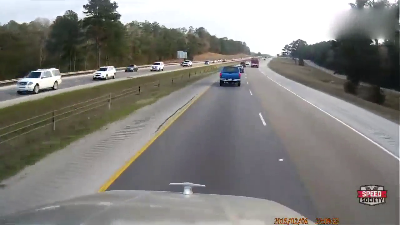 红脖子的卡车司机 就是看不惯你乱插队