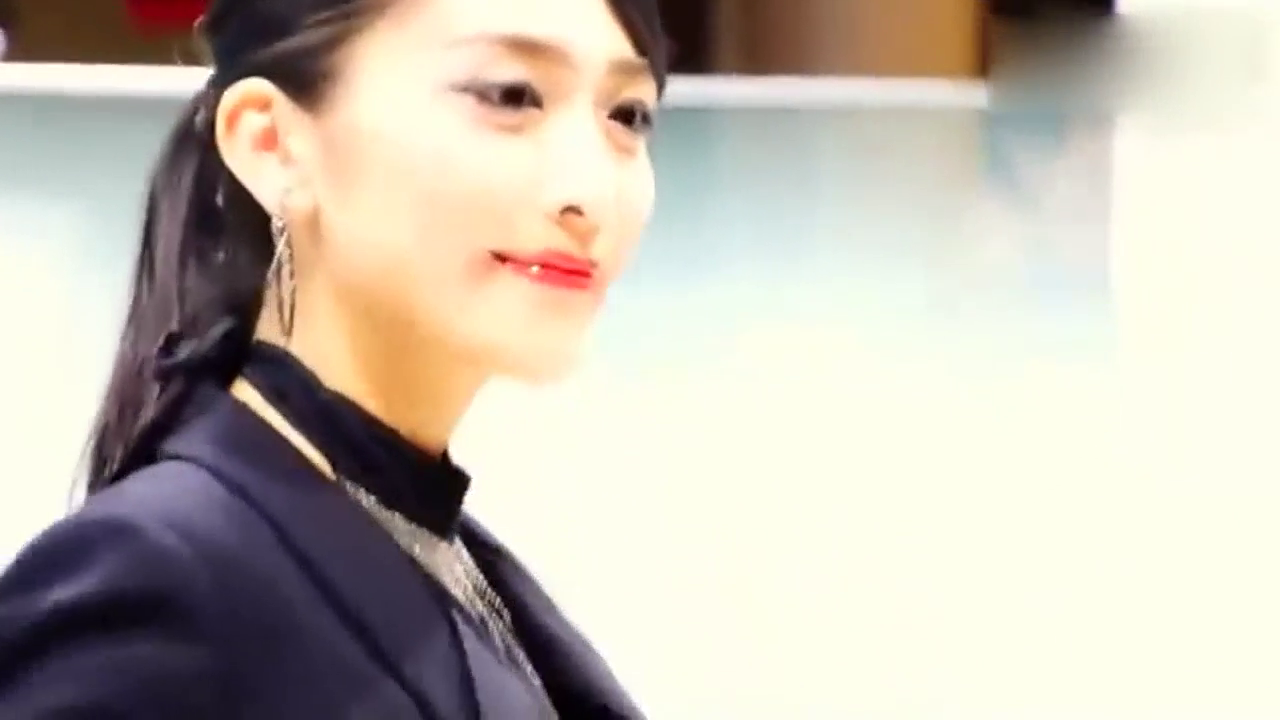 东京车展现场，老司机的天堂！美女如云，来了就不想走了