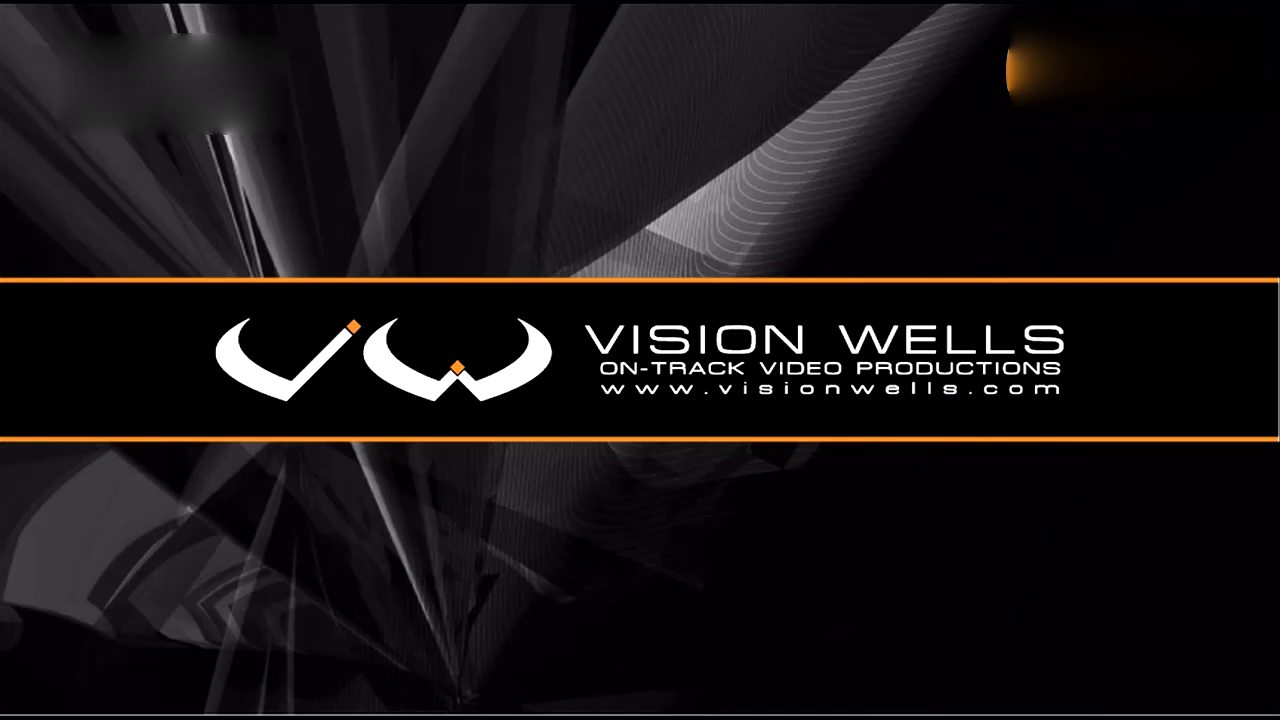 豪华跑车运行移动车顶摄像头 让你体验一把亲自驾驶的