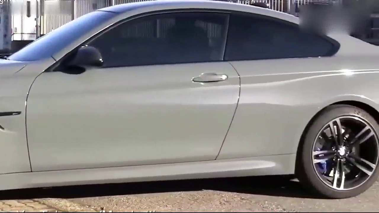 第一印象有多重要！看土豪试驾宝马跑车上车之后的表现就知道了