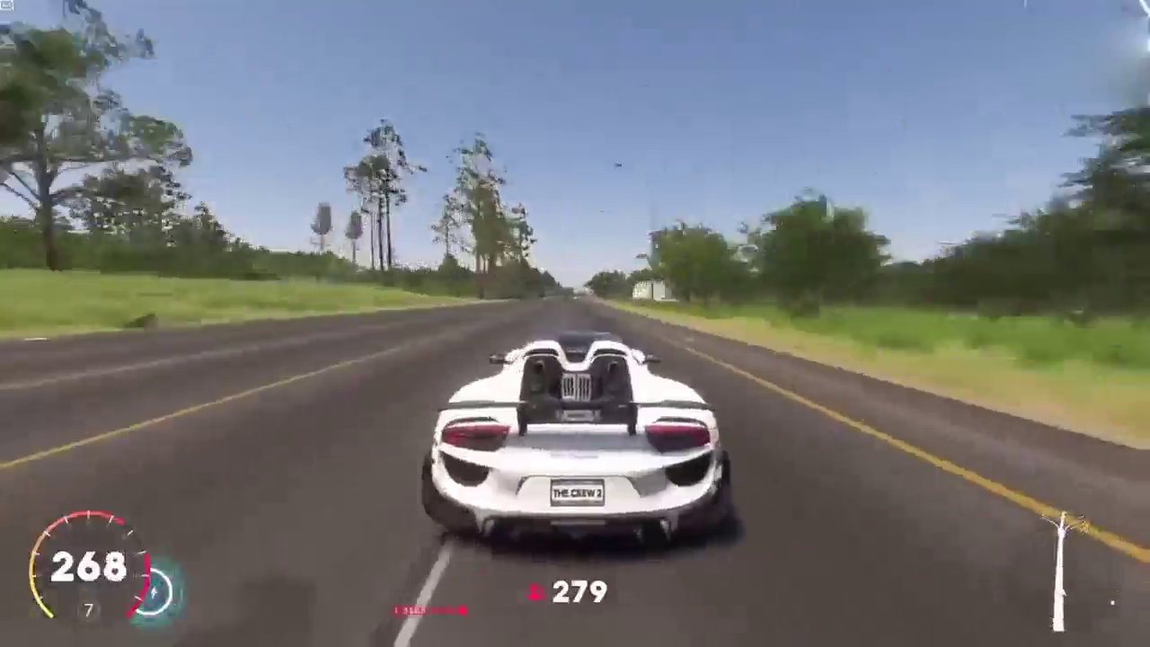 现实中只能骑共享单车，游戏里我却能开保时捷最贵的跑车