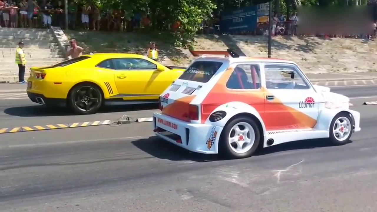 买菜车和超级跑车之间的加速对决，谁更胜一筹！