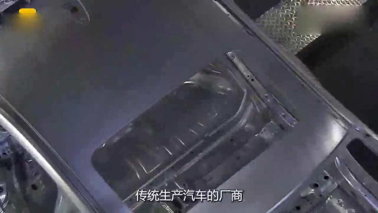 合资最害怕的车“来袭”！全身碳纤维颜值爆表，国产车都迷茫