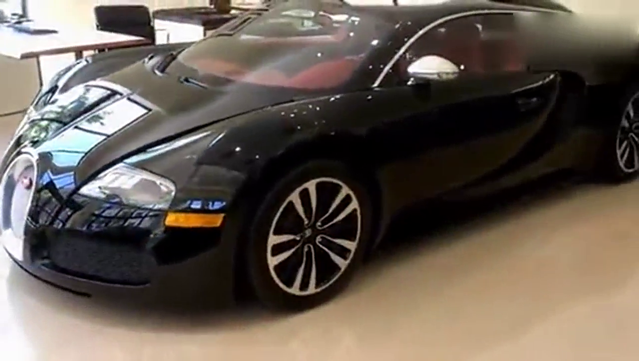 布加迪豪华顶级新款跑车惊艳亮相！