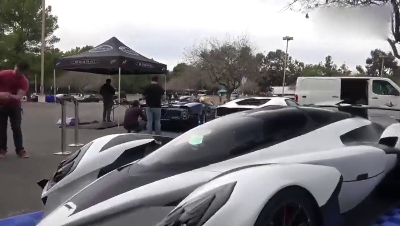 超级电动跑车刚到货，打开车门的方式让蔚来EP9都得靠边站了